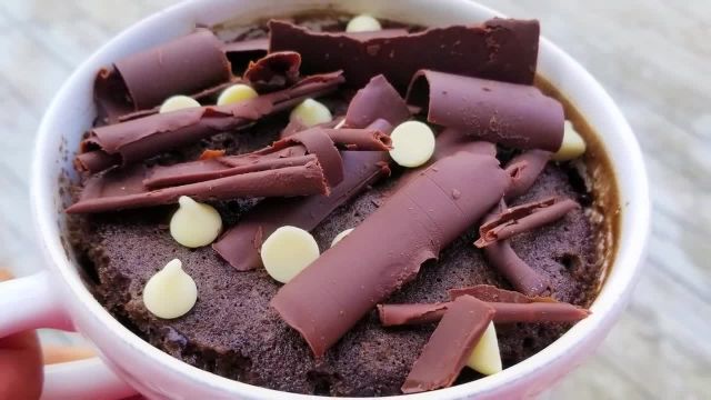 آموزش ساخت تاپر شکلاتی برای تزیین کیک