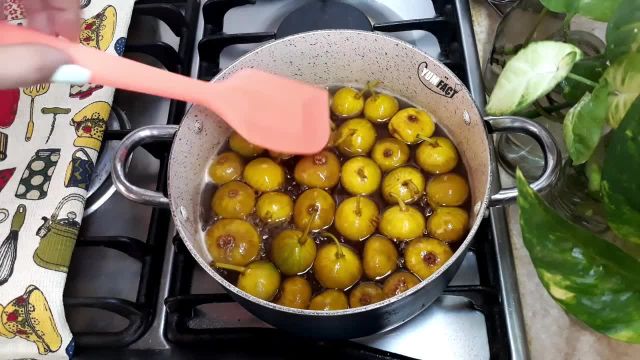 طرز تهیه مربا انجیر خانگی با تمام نکات مربوط شکرک نزدن مربا How to prepare Fig jam