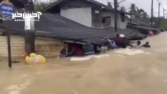 واقعیت تلخ: سیلاب در تایلند 10 هزار خانه را نابود کرد!