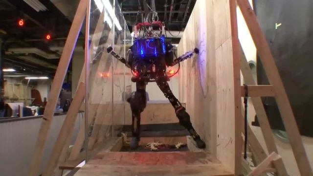 6 ربات پیشرفته انسان نما: نگاهی به ربات های صنعتی و خدمت رسان