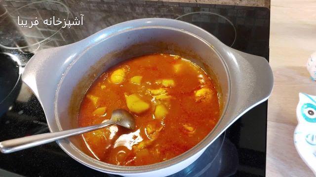 طرز تهیه اشکنه گوجه فرنگی خوشمزه و سنتی غذای اصیل ایرانی