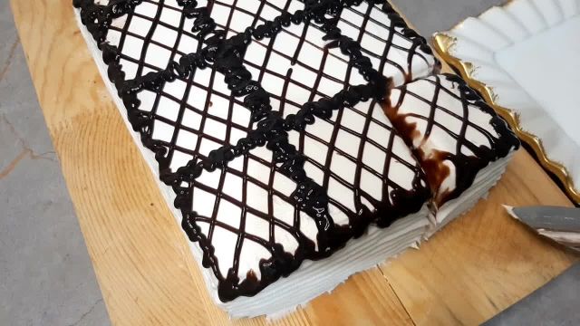 بهترین روش تهیه کیک اسفنجی نرم و مرطوب | آموزش کیک خامه ای
