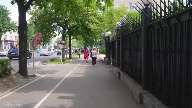 گردش در شهر بیشکک جمهوری قرقیزستان | تور پیاده روی شهری با صداهای واقعی شهر