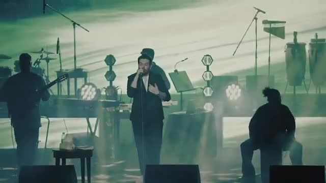 اجرای زنده عماد طالب زاده در کنسرت تهران