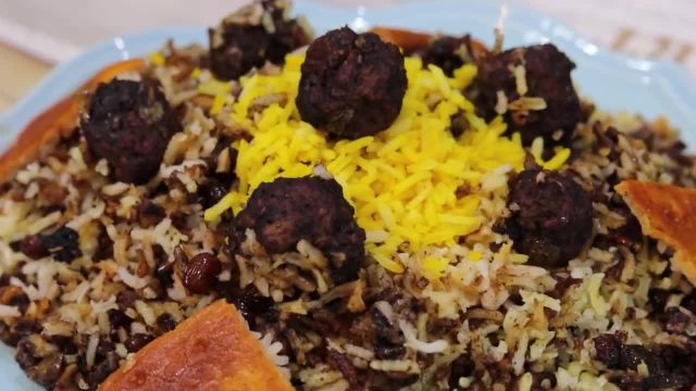 طرز تهیه قنبر پلو خوشمزه و مجلسی غذای درجه یک اصل شیرازی