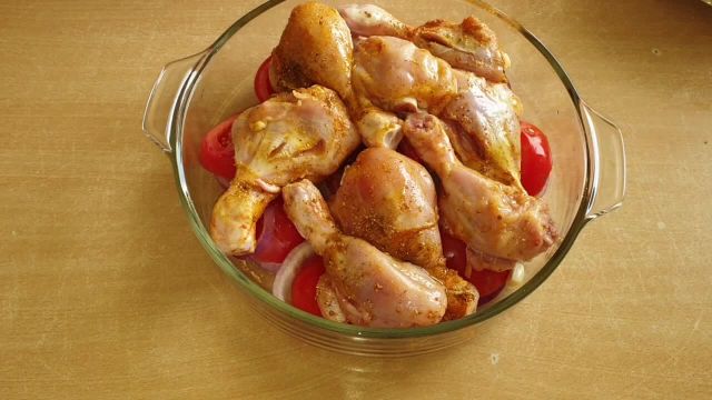 طرز تهیه یک غذای فوری و خوشمزه با ران مرغ