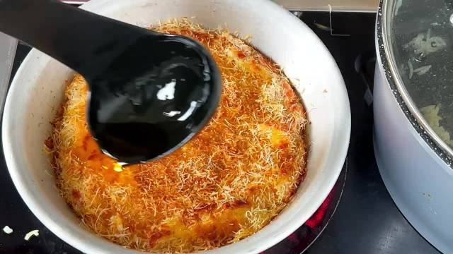 فیلم طرز تهیه کنافه پنیری ترکی به روش ساده و بدون فر