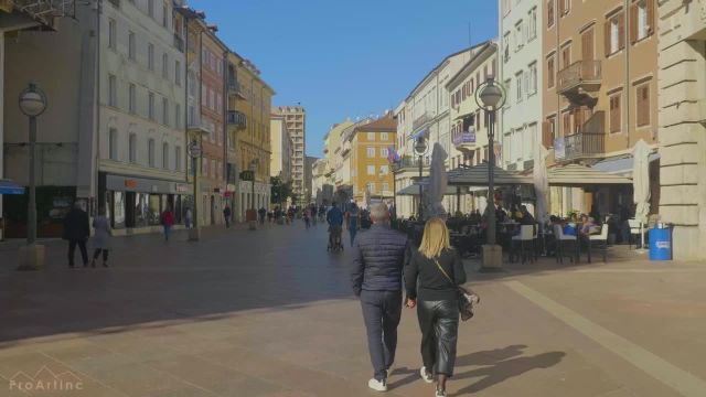 قدم زدن در خیابان های ریژکا | زندگی شهری یک شهر بندری کرواسی