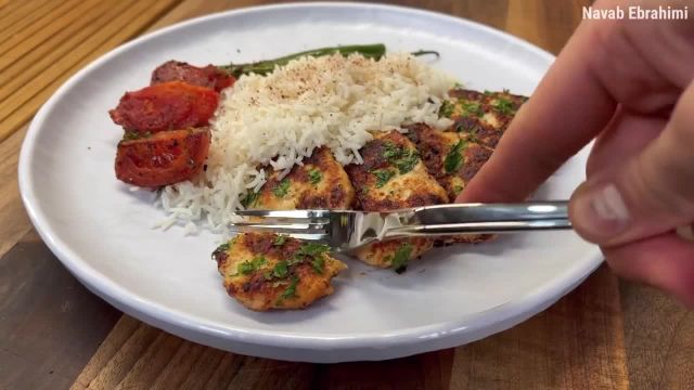 طرز تهیه کتلت مرغ با گوجه خوشمزه و لذیذ با کته ایرانی