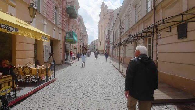 گردش در ویلنیوس، لیتوانی | تور پیاده‌ روی با صداهای شهر | قسمت سوم