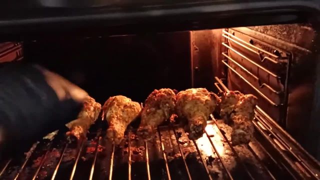 طرز پخت ران مرغ تنوری خوشمزه و رژیمی با دستور آسان