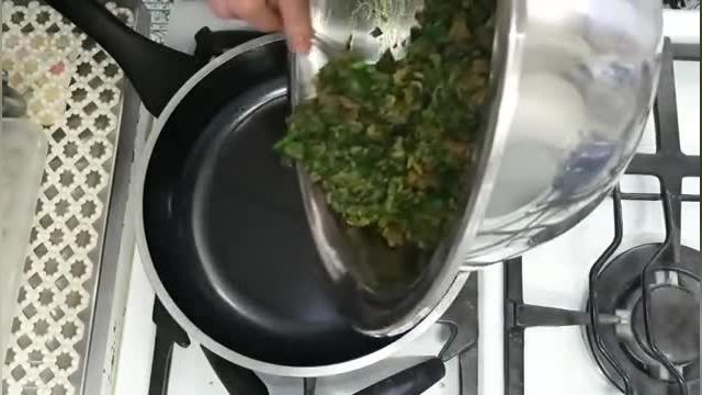 طرز تهیه کوکوی اسفناج خوشمزه و مقوی غذای سنتی و پرطرفدار