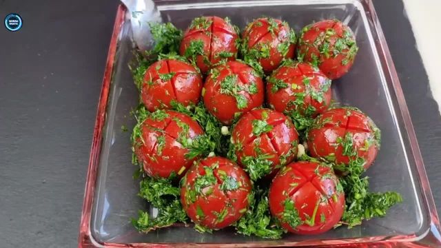 طرز تهیه سالاد گوجه فرنگی افغانی بسیار خوشمزه و پر خاصیت