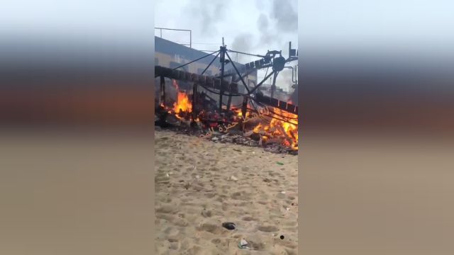 نظامیان صهیونیست قایق های ماهیگیری فلسطینیان را هم آتش زدند
