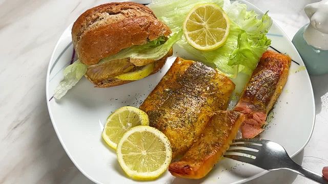 طرز تهیه ساندویچ ماهی | آموزش ماهی کبای در فر