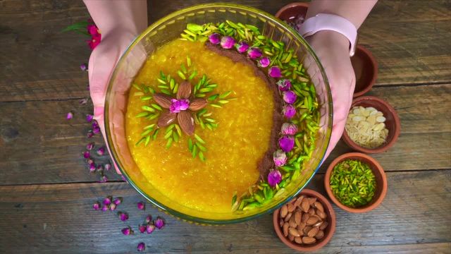 طرز تهیه شله زرد نذری خوشمزه و عالی با دستور سنتی و اصیل ایرانی