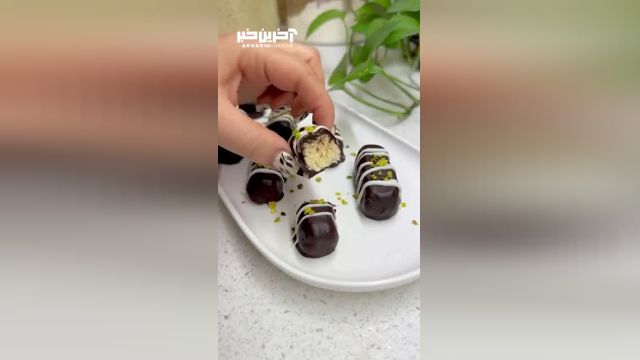 آموزش تهیه شکلات نارگیلی خوشمزه فقط با 3 قلم مواد
