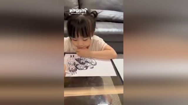 نقاشی شگفت انگیز یک دختر بچه باهوش با خطوط نامنظم | ویدیو