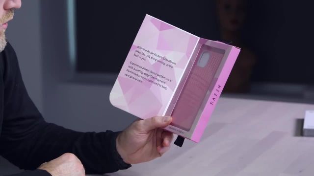 آنباکس و بررسی باحال ترین قاب های آیفون 11 که باید خرید