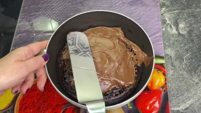 آموزش کیک شکلاتی خیس بدون فر فقط در 10 دقیقه