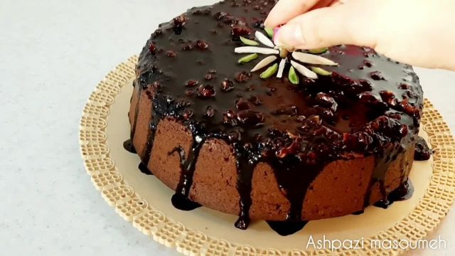 روش پخت کیک شکلاتی خوشمزه و مخصوص بدون تخم مرغ و شیر