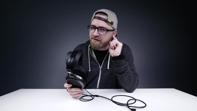آنباکس و بررسی 5 Reasons Headphones Are Better Than Earphones