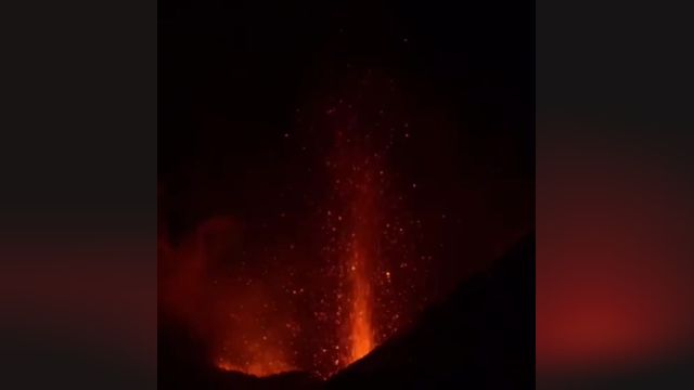فوران بزرگترین آتشفشان فعال اروپا بنام "اتنا" در جزیره سیسیل ایتالیا | بیینید