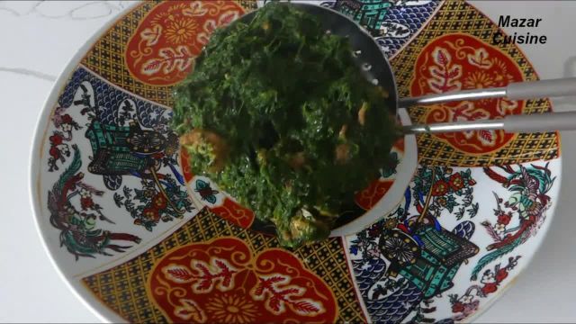 طرز تهیه قورمه سبزی پالک افغانی با گوشت گوسفند