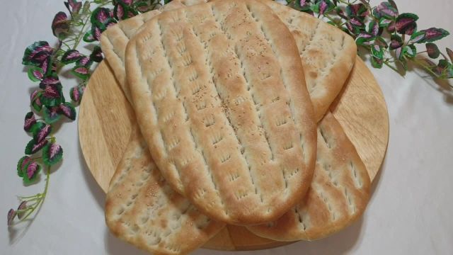 طرز تهیه نان بربری خانگی و سالم در فر