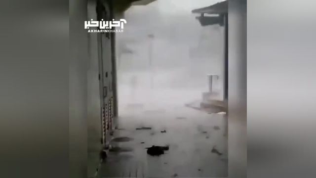 کلیپ طوفان سهمگین با قدرت 230 کیلومتر همراه با باران در چین