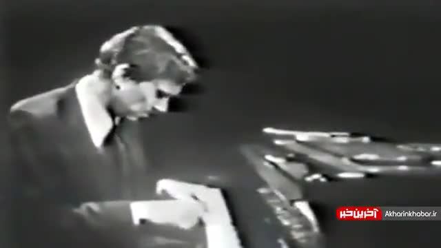 پیانو نوازی خاص «لوید میلر» در دستگاه سه گاه | ویدیو