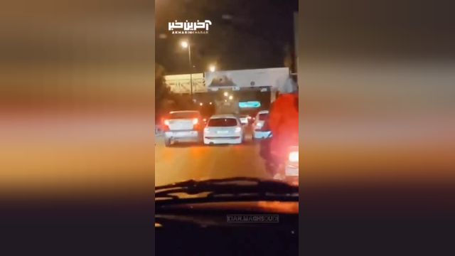 لایی کشیدن راننده پژو 206 وسط اتوبان‌ های تهران