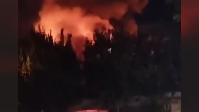 آتش‌سوزی در بازارچه امین نقده به 110مغازه خسارت زد و 15 مصدوم برجاگذاشت | ویدیو