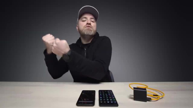 آنباکس و بررسی OnePlus 6T