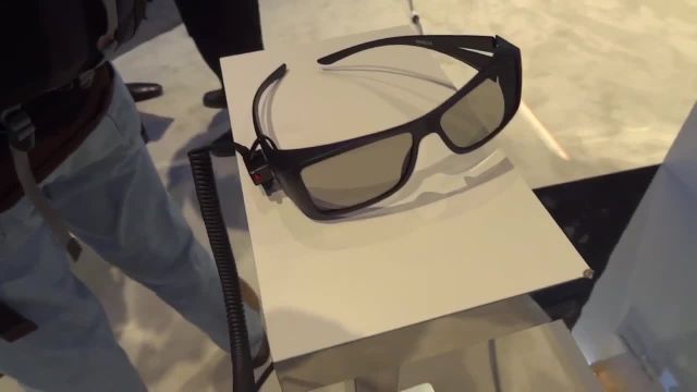 آنباکس و بررسی Amazing See-Through LED Display for Transparent 3D