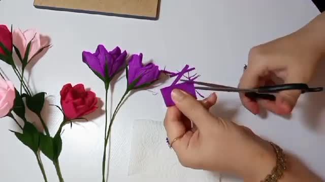 آموزش ساخت گل لیسیانتوس زیبا با کاغذ کشی