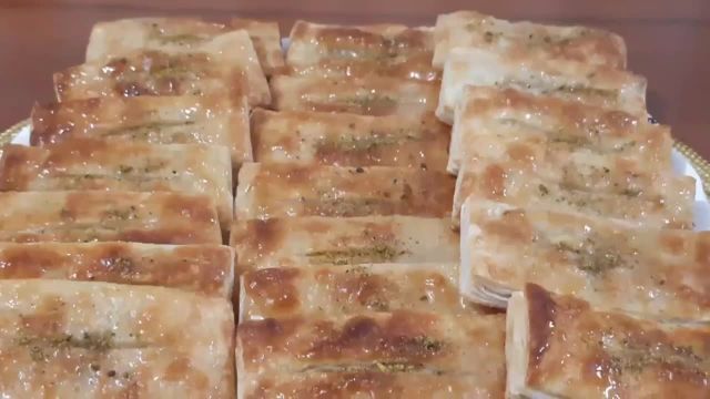 طرز تهیه شیرینی زبان افغانی خوشمزه و مجلسی با دستور ساده و سریع