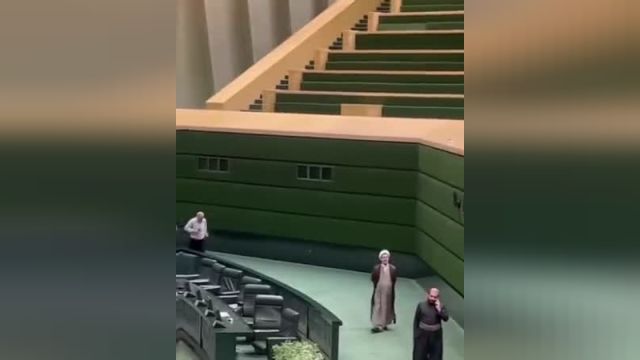 پیاده روی طولانی مسعود پزشکیان در صحن مجلس