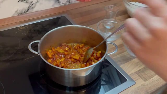 طرز تهیه کته گوجه فرنگی یا دمی گوجه لذیذ و ساده