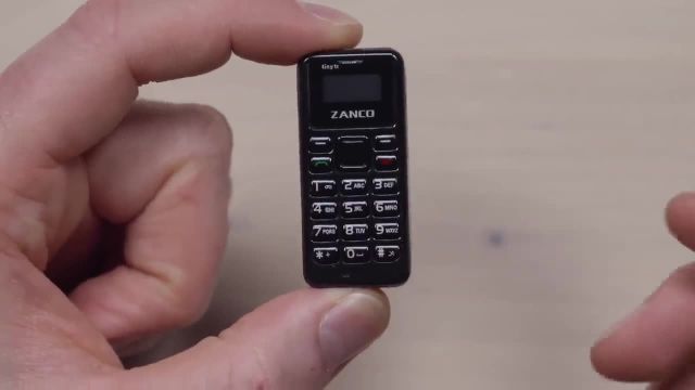 آنباکس و بررسی Smallest Phone