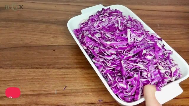 طرز تهیه ترشی کلم قرمز رستورانی فوری با سرکه + فوت و فن