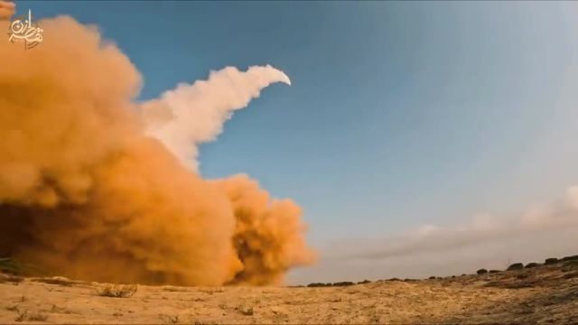فیلمی از لحظه شلیک و اصابت موشک هایپرسونیک فتاح