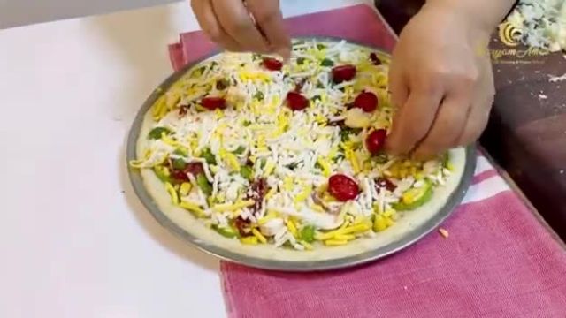 دستور پخت پیتزا سبزیجات با سس فوق العاده خوشمزه به روش خانگی