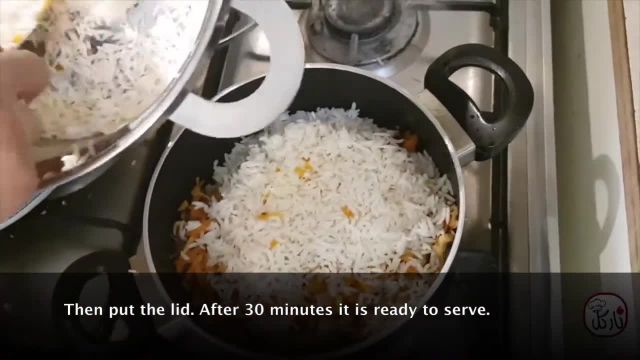 طرز پخت هویج پلو با مرغ ریش ریش خوشمزه و اصیل به سبک سنتی ایرانی