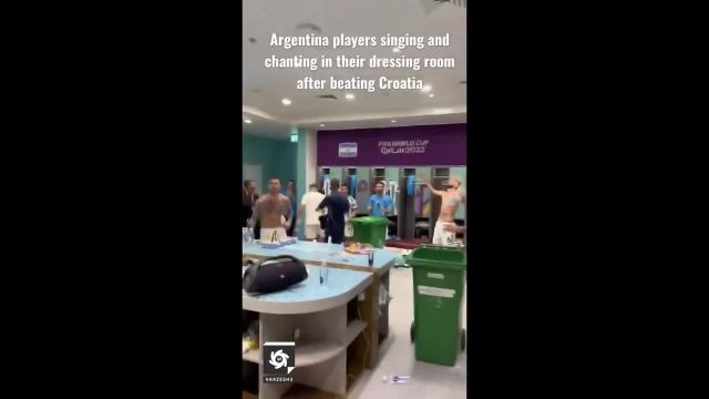 بی احترامی  آرژانتینی‌ها به لباس کرواسی در رختکن بعد از برد مقابل این تیم | ویدیو