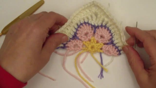 آموزش بافت کیف با طرح گل بنفشه با قلاب - قسمت 3
