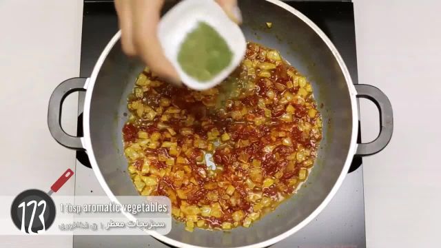 طرز تهیه دوپیازه سیب زمینی؛ غذای ساده و سنتی ایرانی