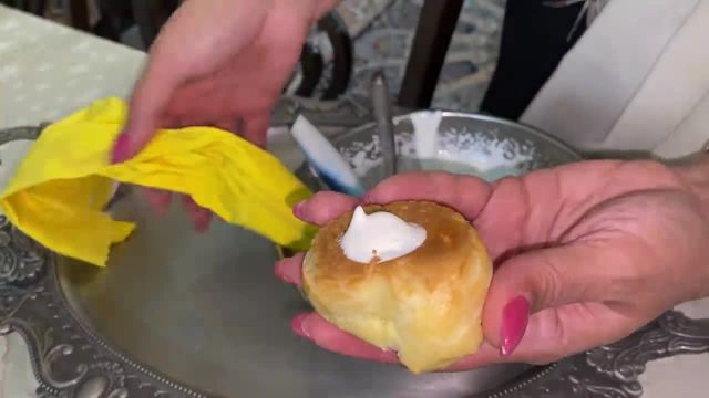 طرز تهیه نون خامه ای شیرینی خوشمزه و پرطرفدار ایرانی