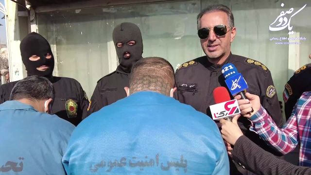 بازسازی صحنه جنایت اراذل اوباش شرور شمشیر به دست در محل جرم توسط پلیس اطلاعات فاتب