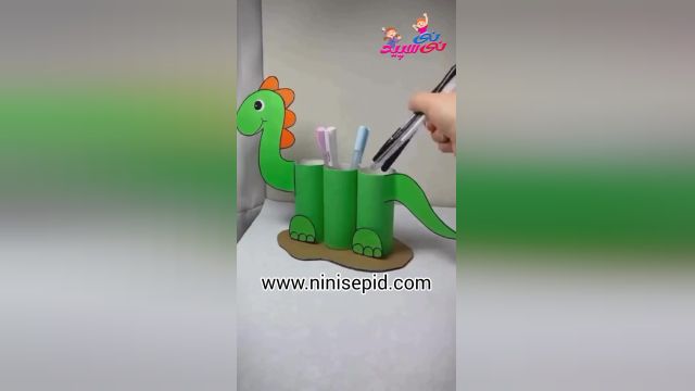 ساخت جامدادی دایناسور